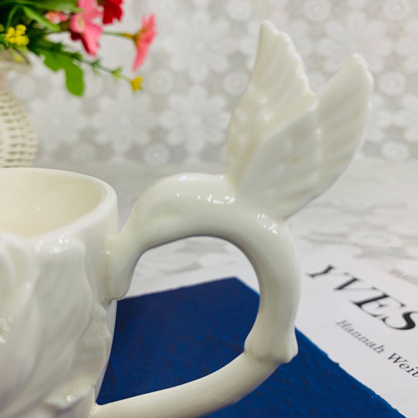 Exquisite Handcrafted Embossed Floral Ceramic Coffee Mug: The Perfect Personalized Gift