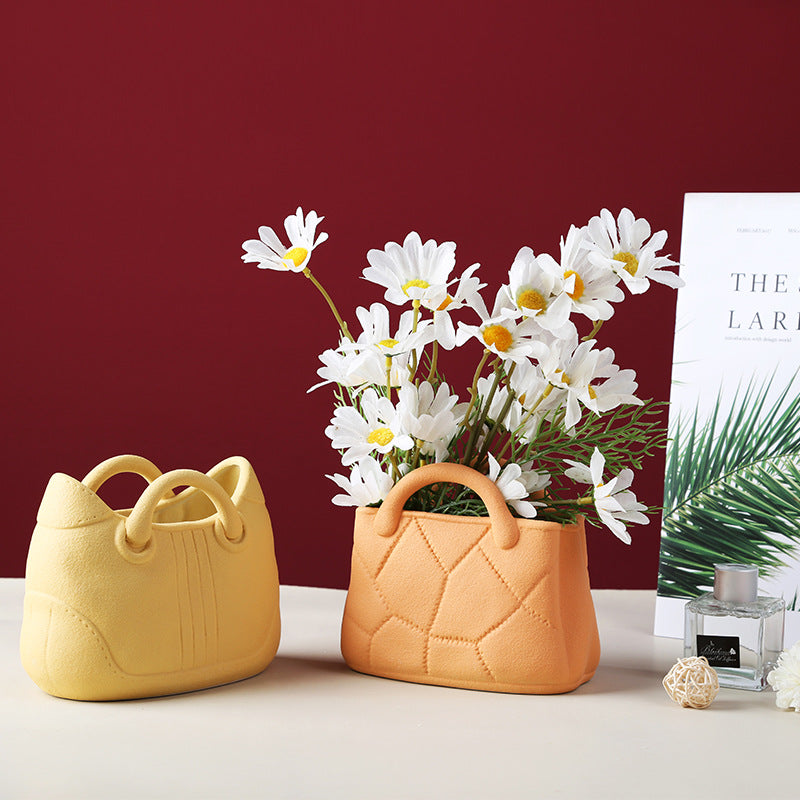 Creative ceramic handbag vase