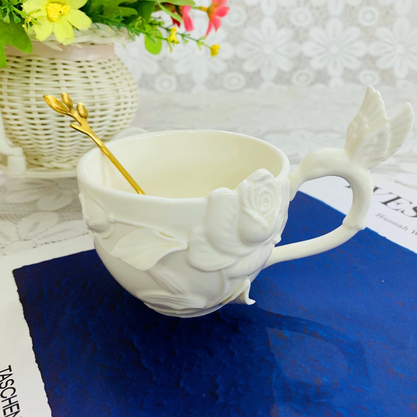 Exquisite Handcrafted Embossed Floral Ceramic Coffee Mug: The Perfect Personalized Gift