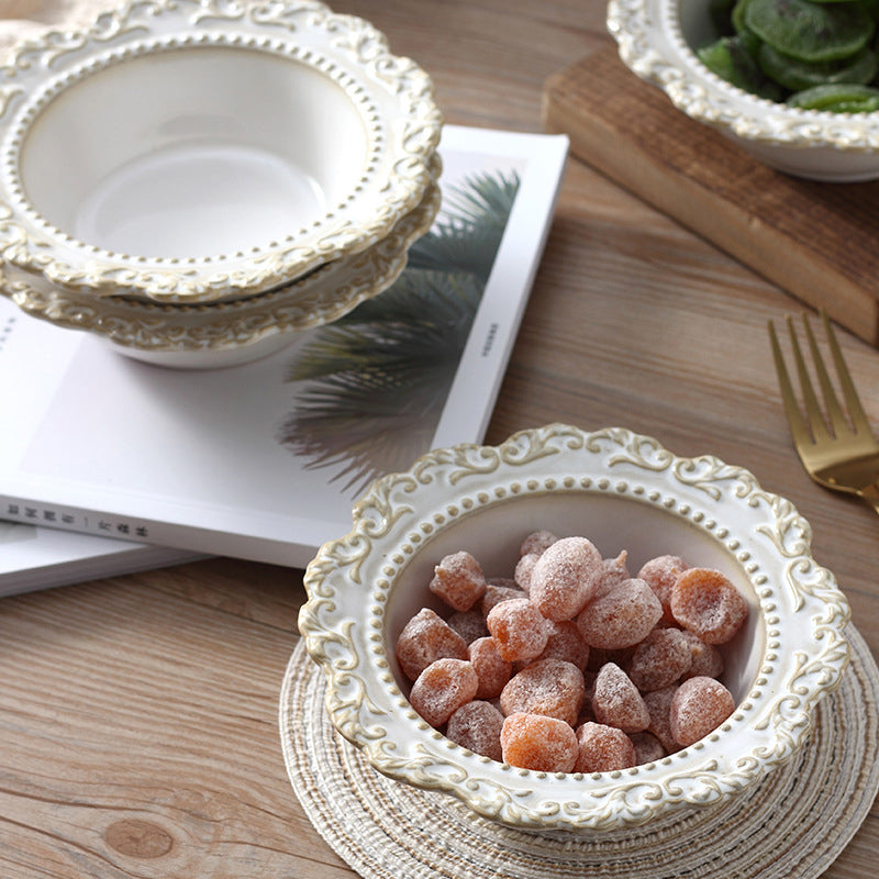 Exquisite Vintage Embossed Ceramic Salad Bowls: The Perfect Personalized Gift